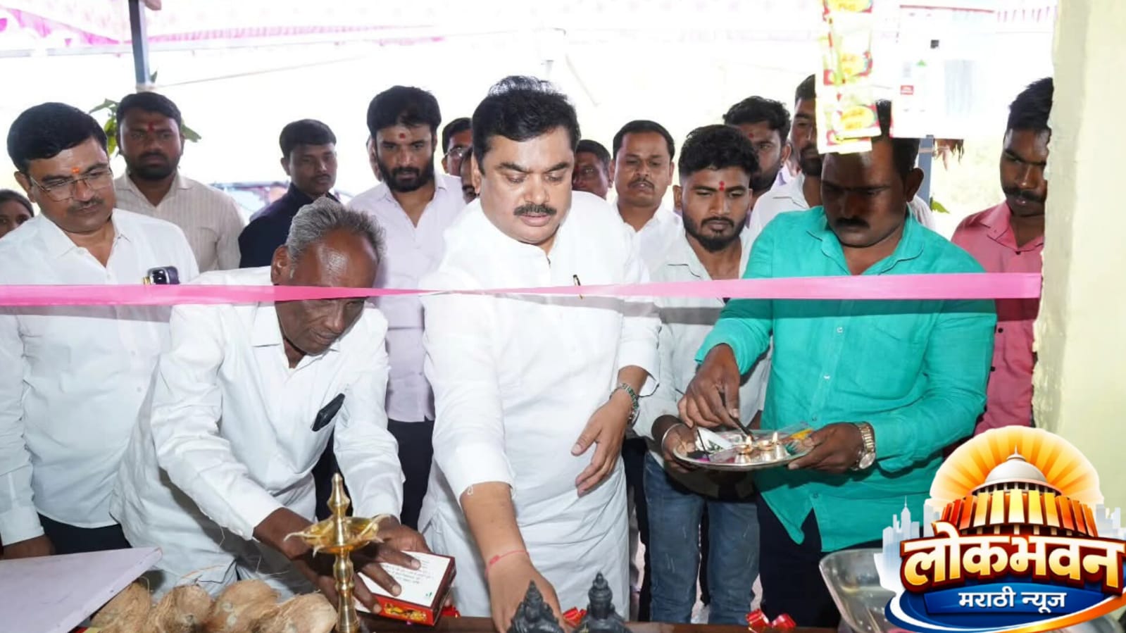 राजमाता सुपर मार्केटचे भव्य उद्घाटन; सभापती राम शिंदे साहेब यांच्या हस्ते संपन्न