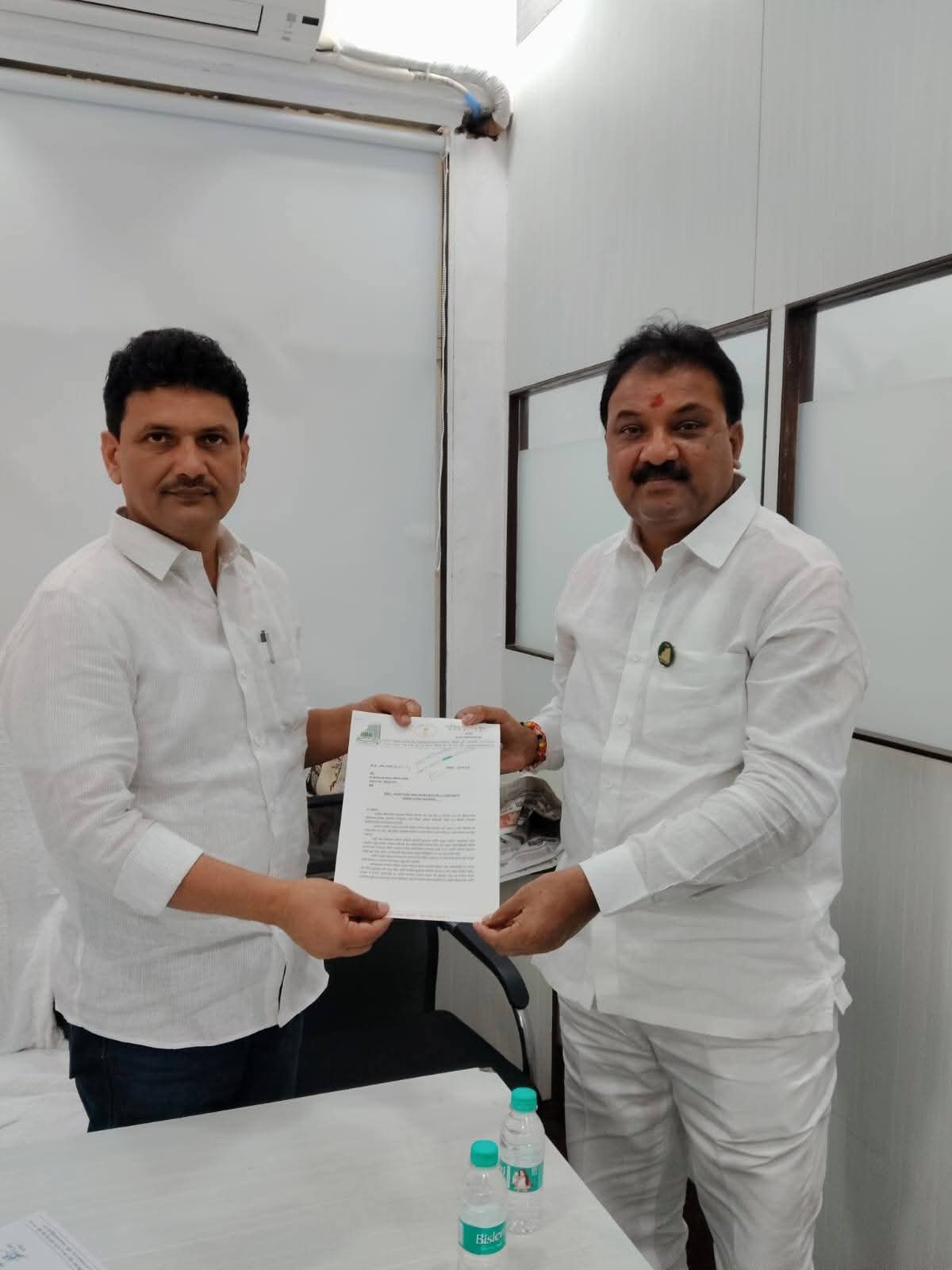 आमदार राजेश मोरे यांनी निळजे येथे १०० खाटांचे रुग्णालय उभारण्यासाठी निवेदन दिले